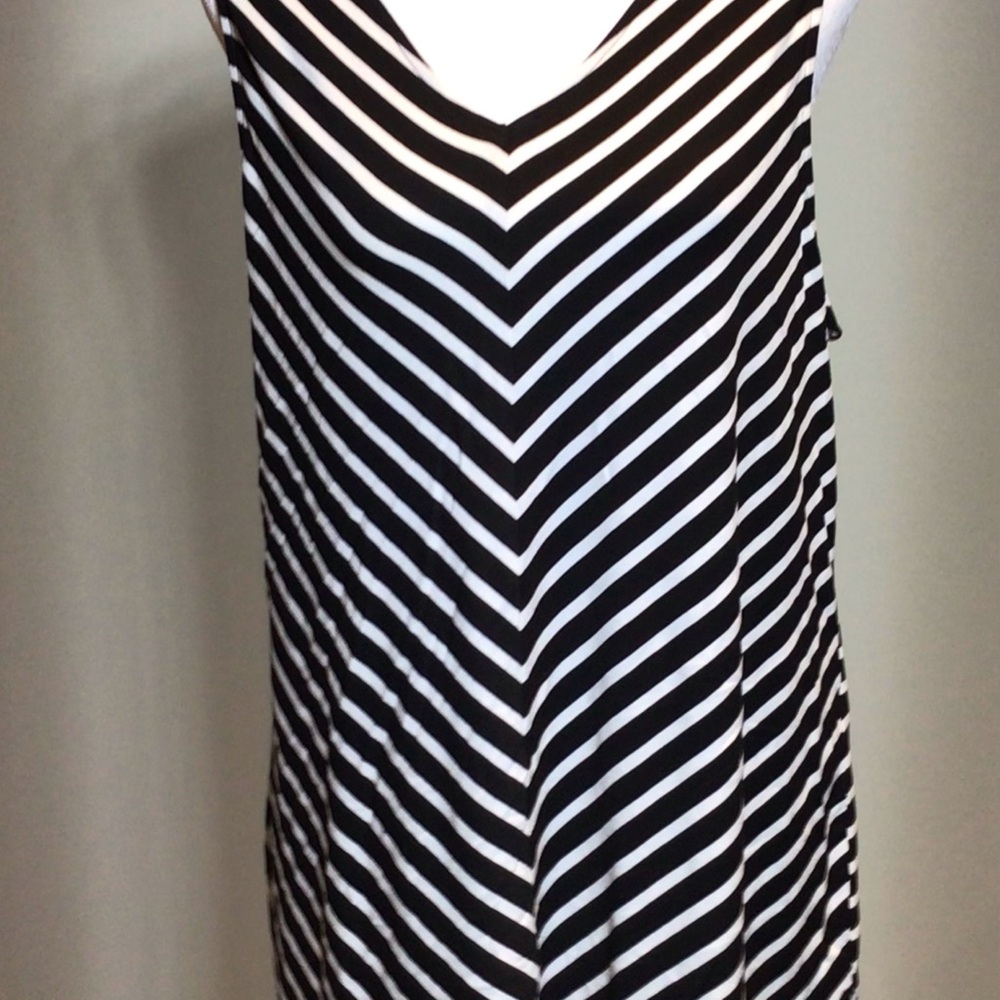 Chico's Black and White Chevron Tank Top